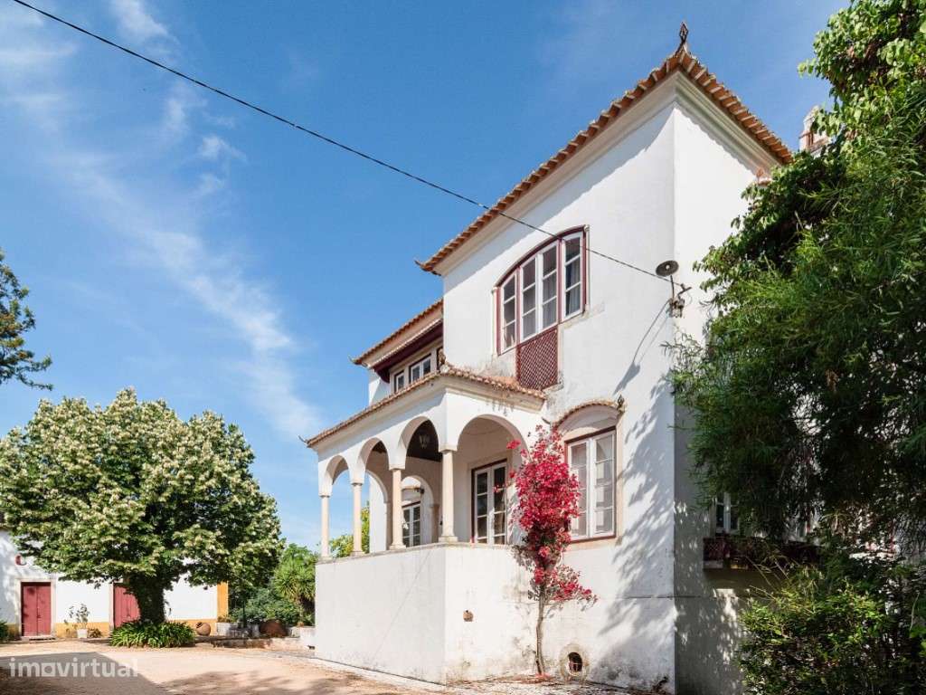 Quinta com palacete Raúl Lino em Torres Novas - Grande imagem: 1/23