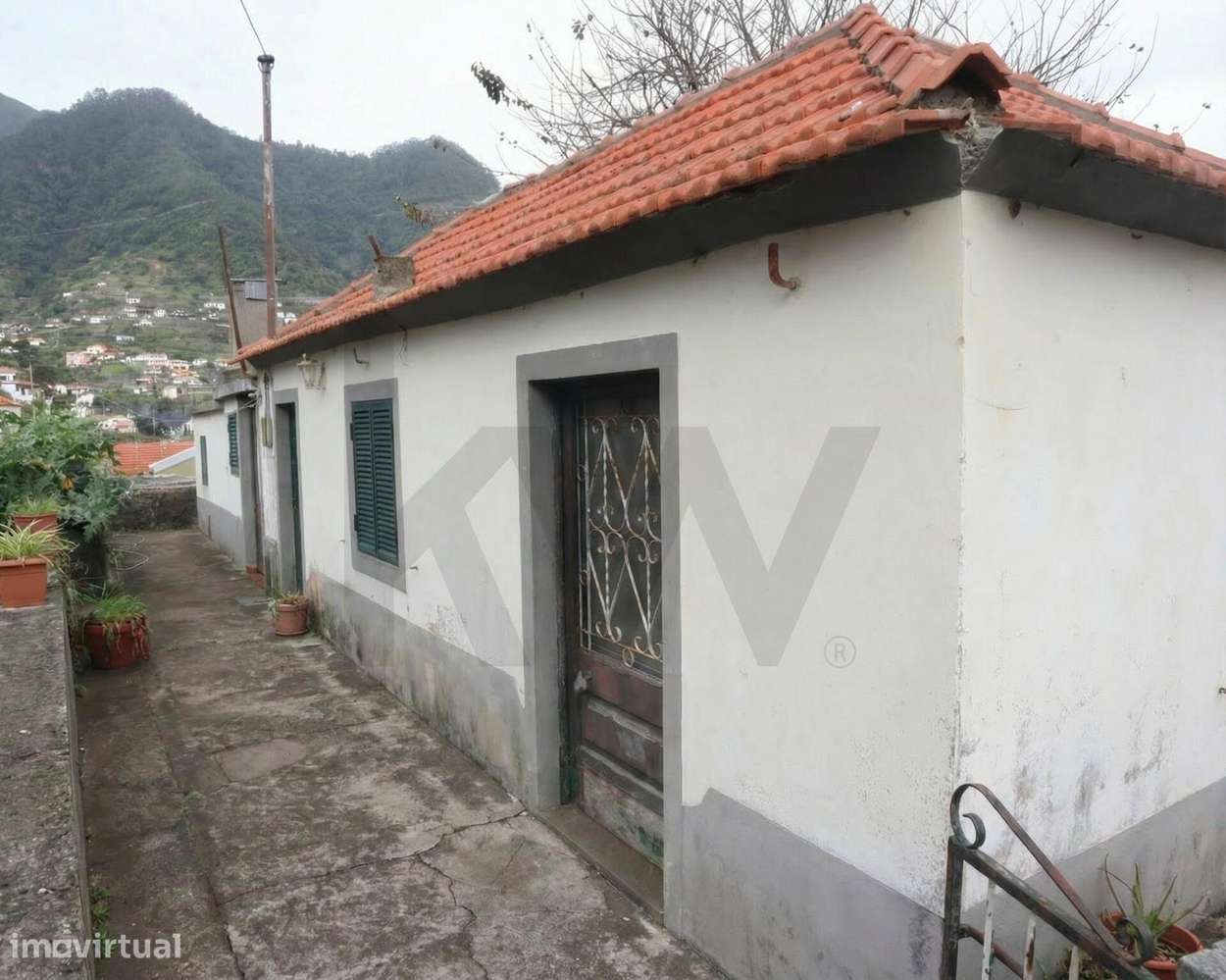 Terreno com moradia T1 e vista mar no FAIAL - Grande imagem: 2/16