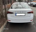 Skoda Octavia 2.0 TDI DSG Ambition - 9