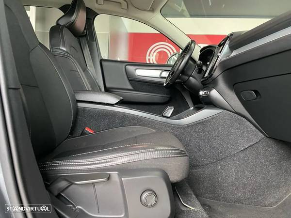 Volvo XC 40 2.0 D3 Momentum Geartronic - 15