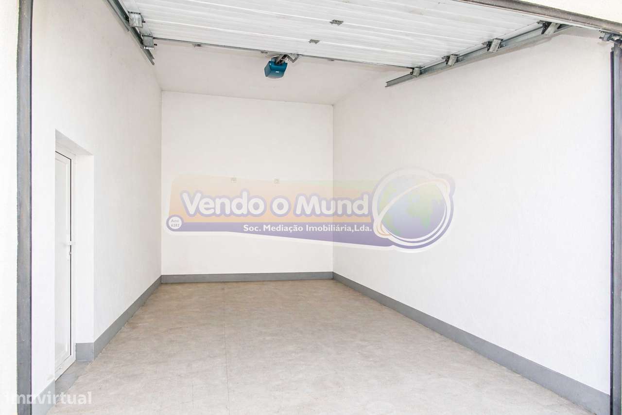 Moradia T3+1 em Foros de Salvaterra (F837)-53