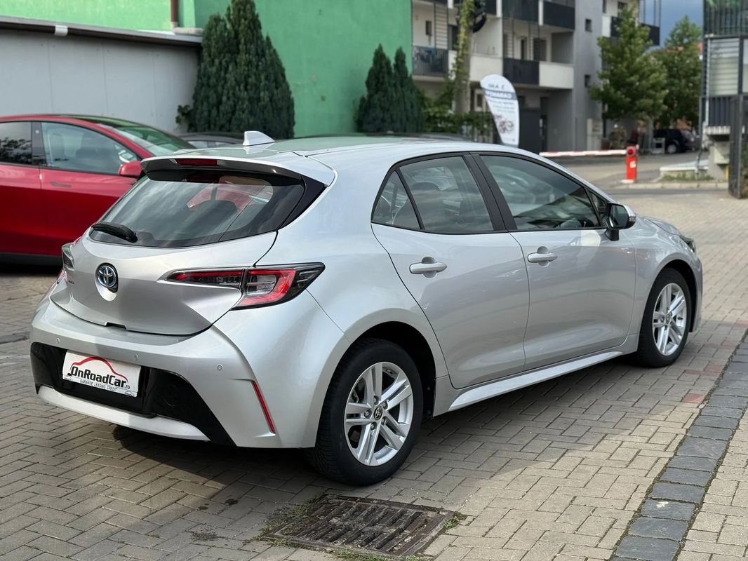 Toyota Corolla - 4