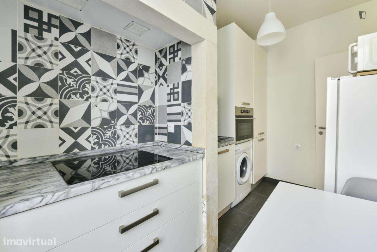 Quarto - localizado em Penha de França Lisbon - Grande imagem: 4/16