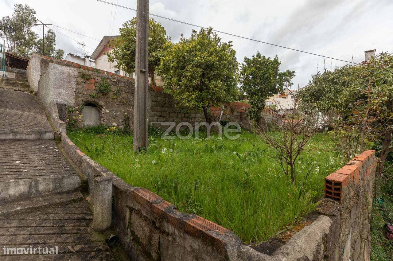 Moradia T4 | Moradia T2 | Recuperar | S. Martinho do Bispo-32