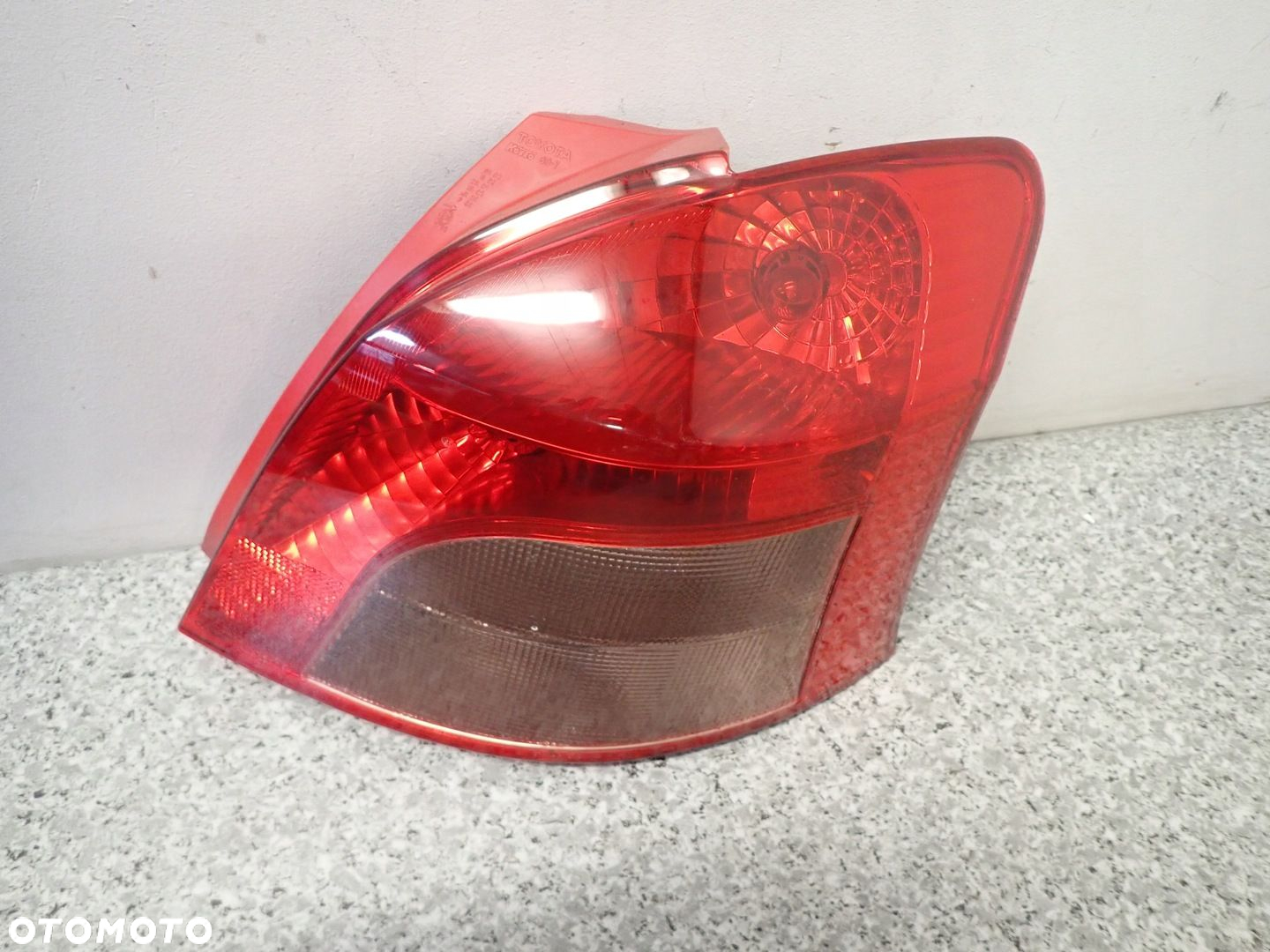 TOYOTA YARIS II 06-09 LAMPA TYLNA PRAWA - 2