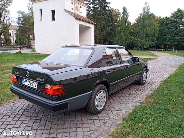 Mercedes-Benz W124 - 3