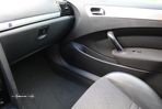 Peugeot 407 Coupé 2.0 HDi - 16