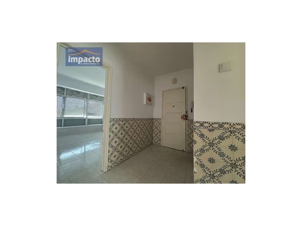 T2 Alverca, ótima localização, 2º piso-12