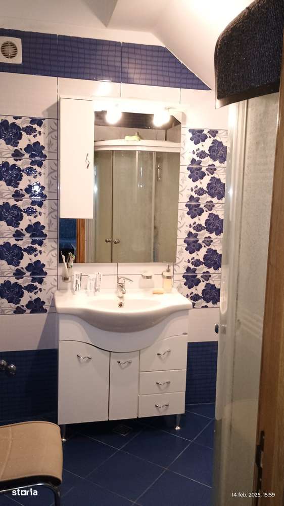 Victoria - Intre strada Poporului ! Vila P+1+M-18