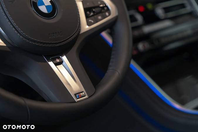 BMW Seria 8 840i xDrive - 31