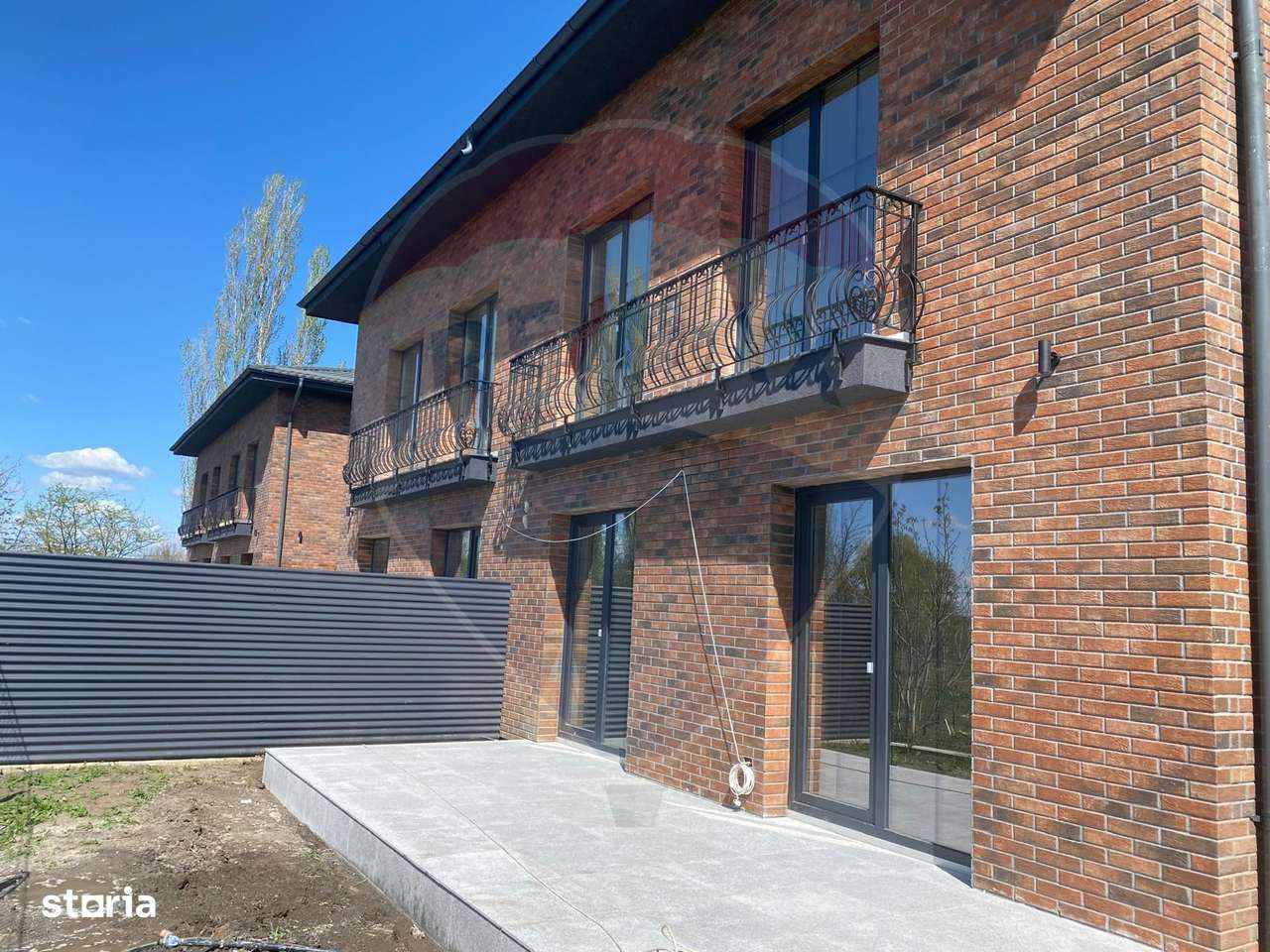 DE VANZARE Vila tip Quadruplex OTOPENI-12