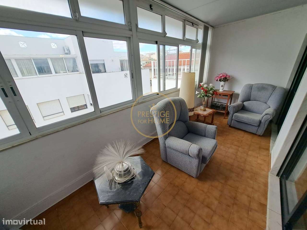 PENTHOUSE T3+1, GARAGEM E ARRECADAÇÃO LOULÉ CENTRO - Grande imagem: 4/38