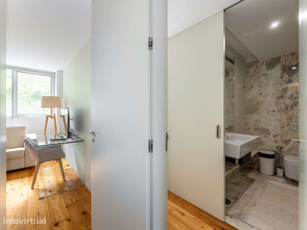 T3, como novo, vista rio no Cais do Cavaco-34