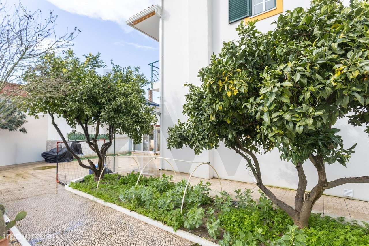 Moradia T4 na Moita – Zona do Palheirão | Excelente Exposição Solar-52