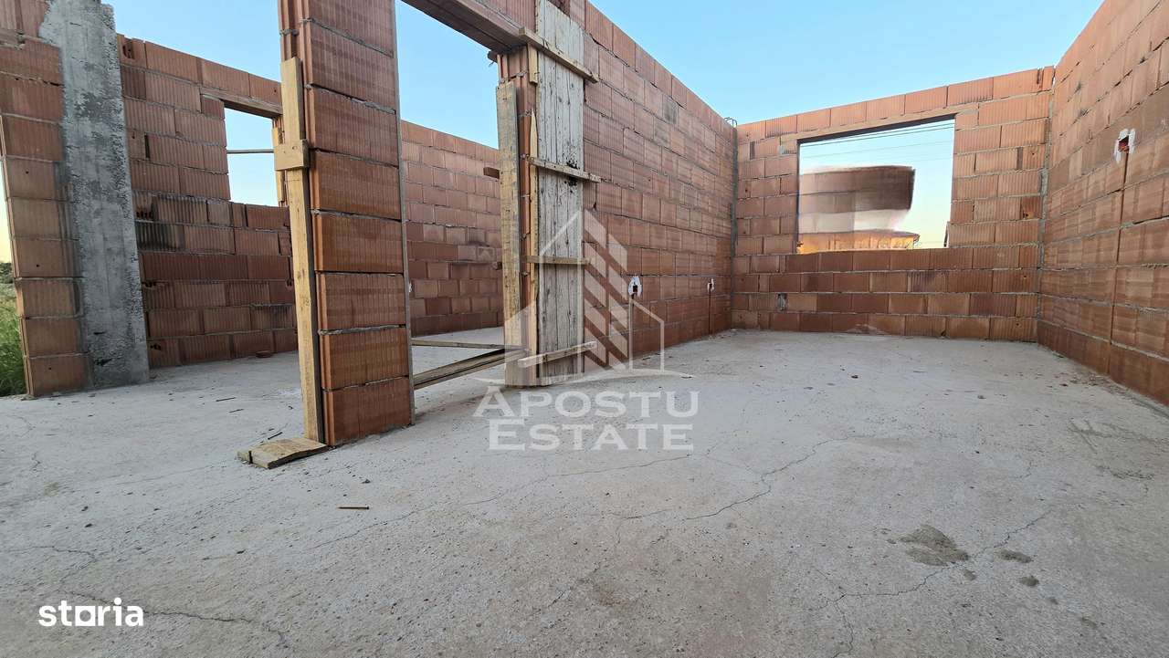 Jumatate de duplex pe parter cu 3 camere si 2 bai, Sag - Imagine principală: 5/14