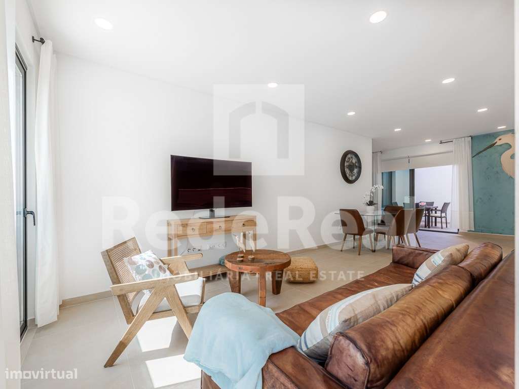 Apartamento T2 na baixa de Faro com estacionamento - Grande imagem: 4/36