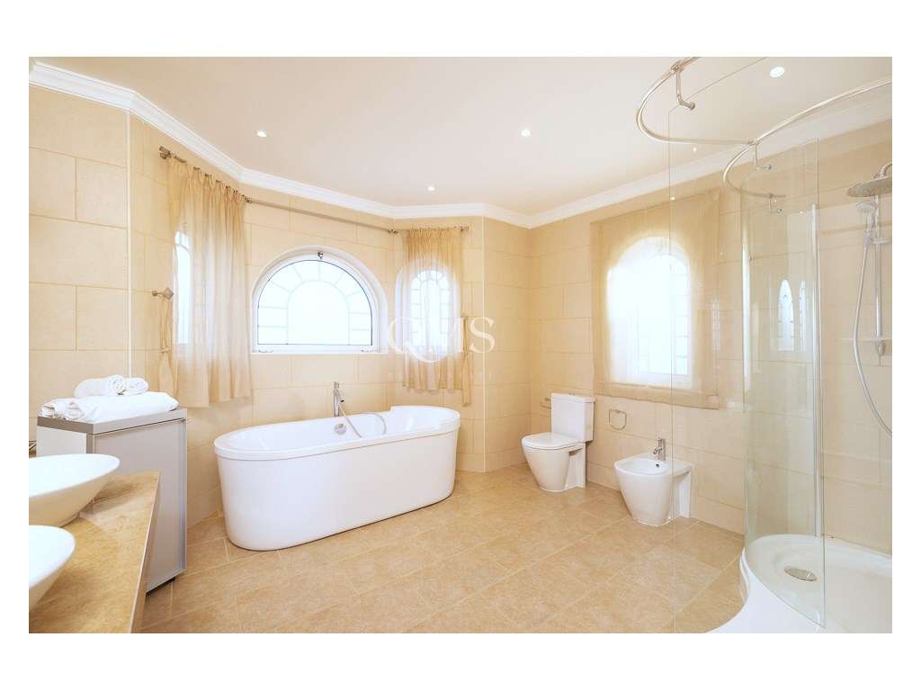 Moradia T4 Frente Golfe com Piscina & Total Privacy Vale do Lobo Al...-50