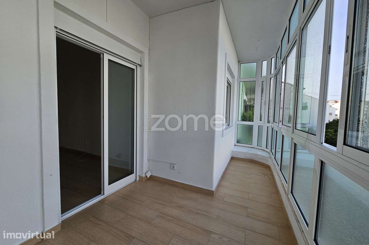 T2 em Almada Velha com Mobilidade Excecional - Grande imagem: 5/23