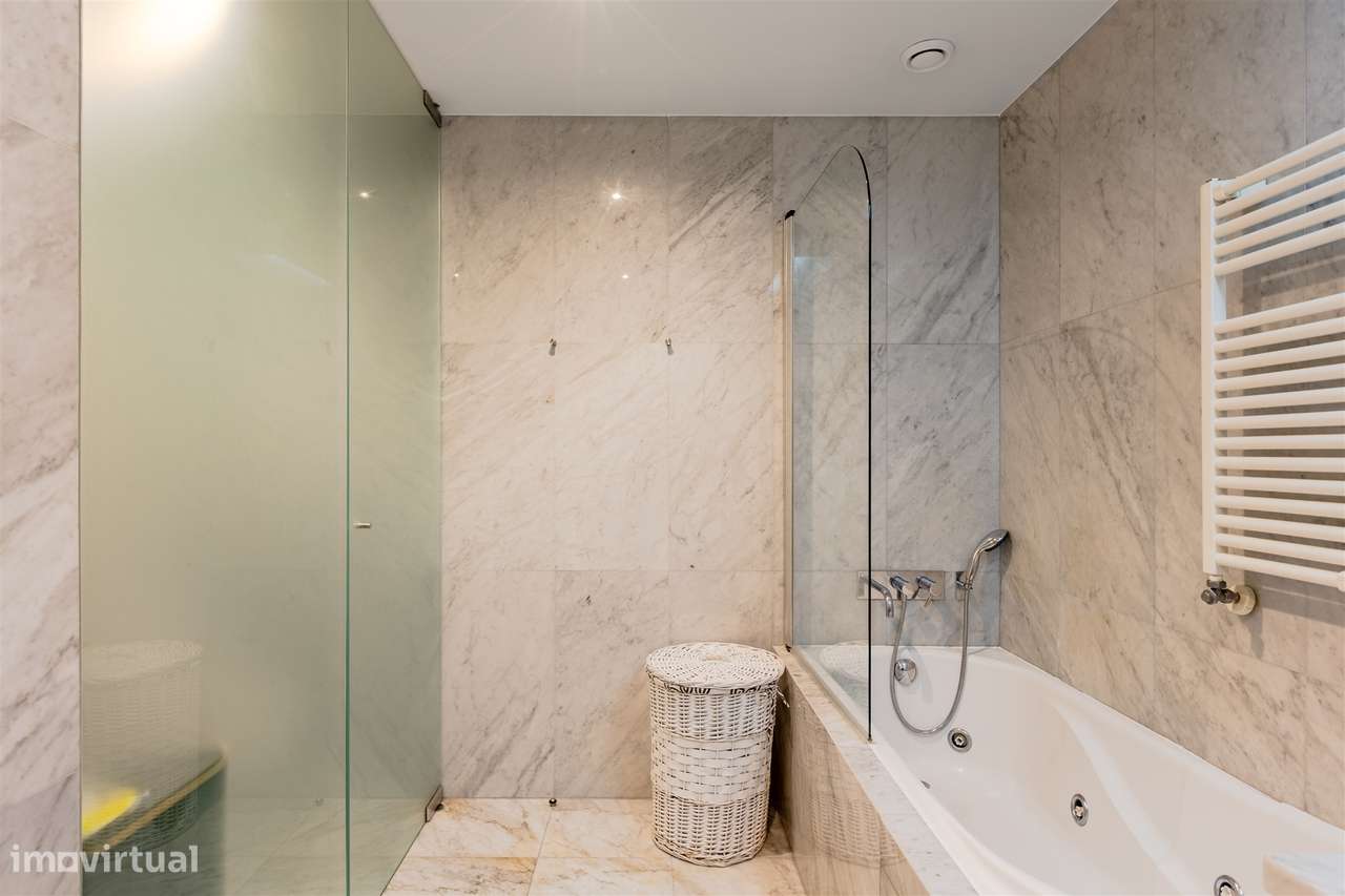 Apartamento T3 no Bessa com Varanda e Garagem box-28