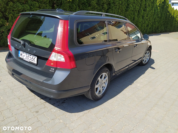 Volvo V70 D5 AWD Summum - 16