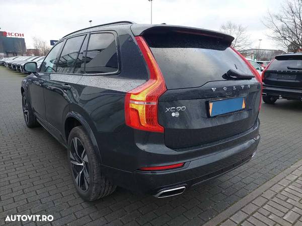 Volvo XC 90 - 3