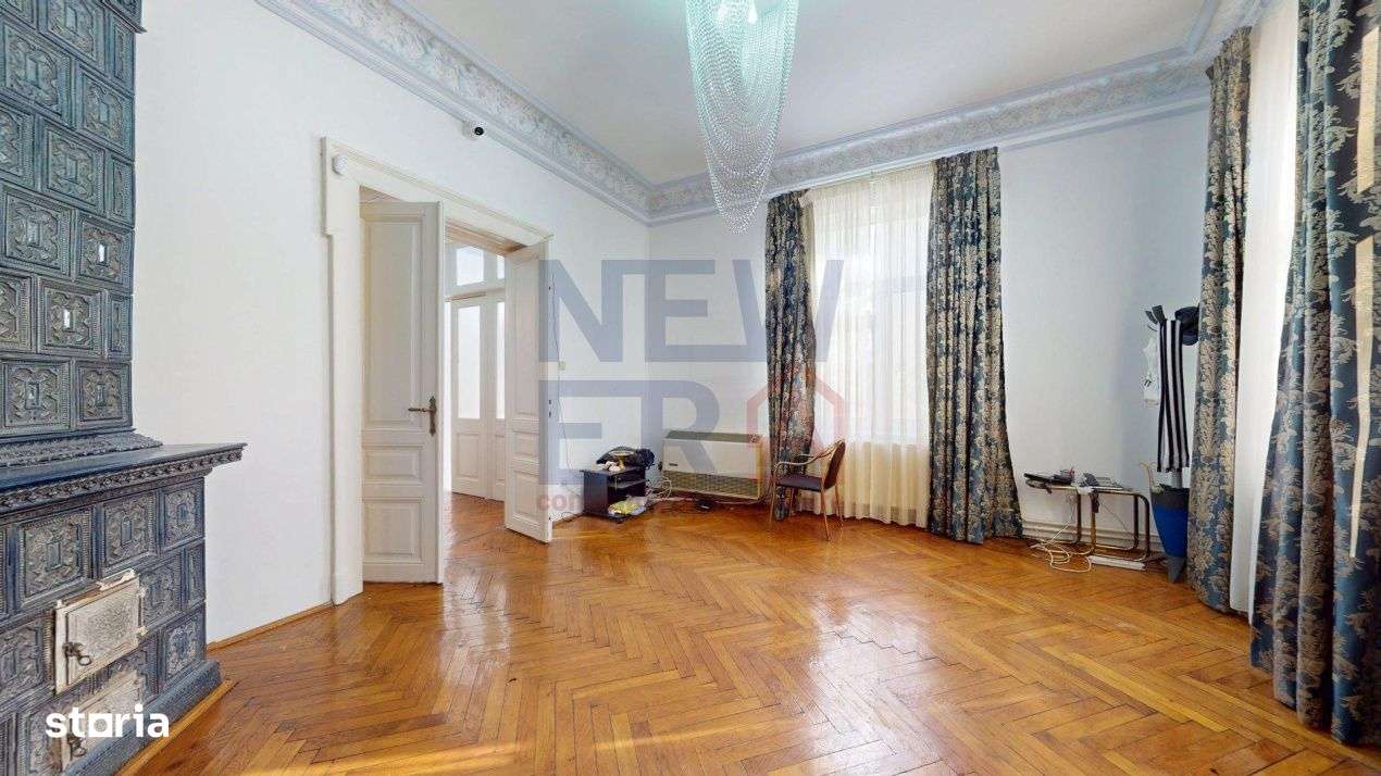 De vanzare vila-curte proprie Eminescu-Mosilor - Imagine principală: 5/19