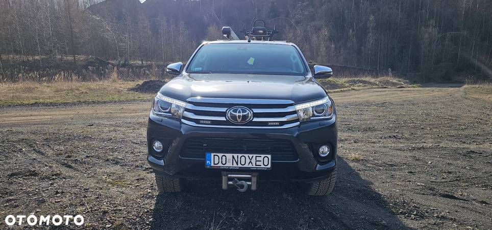 Toyota Hilux 2.4 D-4D Double Cab SR5 4x4 - 26