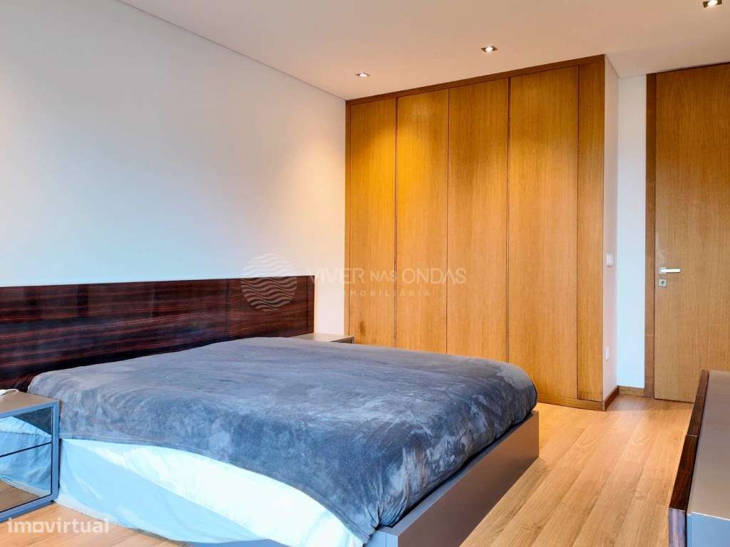 Luxuosa Moradia com 548 m2 - Premium com Piscina - 25 minutos do PORTO-17