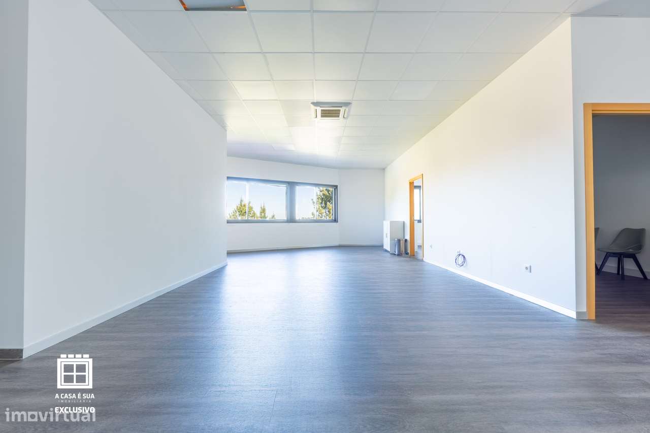 Armazém com 351 m2 na Z. I. de Fiães, S. M. Feira - Exclusivo - Grande imagem: 5/47