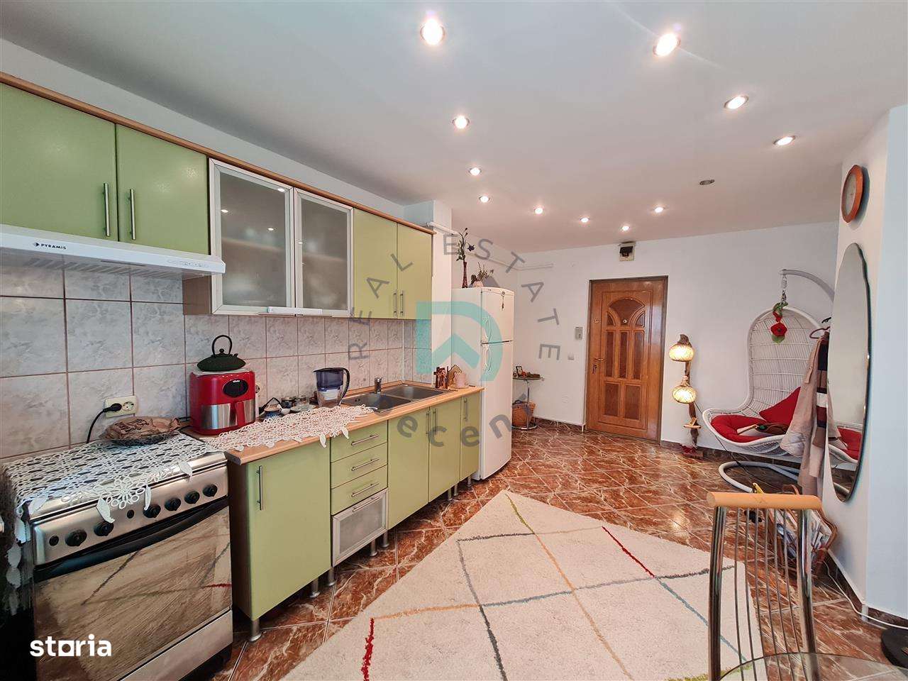 Apartament 2 camere Harmanului, intermediar, Brasov - Imagine principală: 5/20