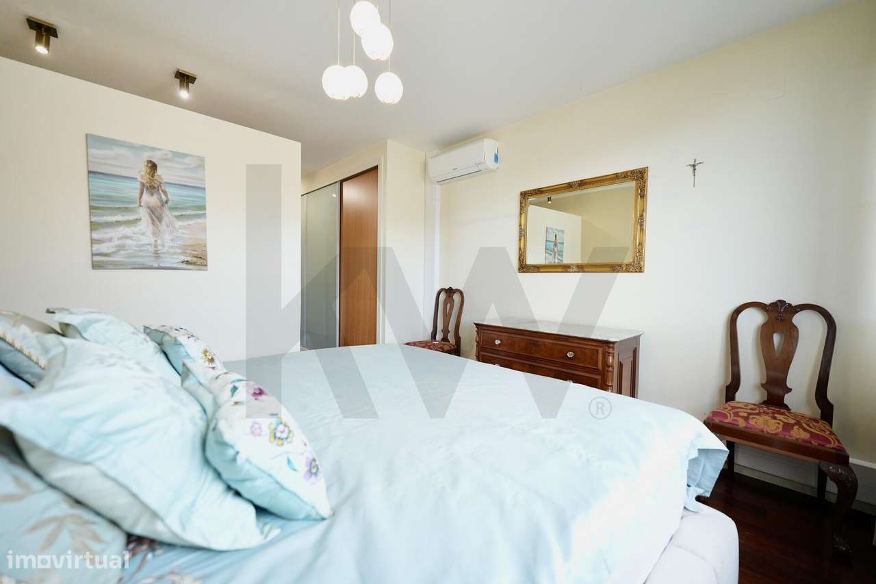 Apartamento T2 nas Madalenas com 170 m2 de área bruta, último piso.-5