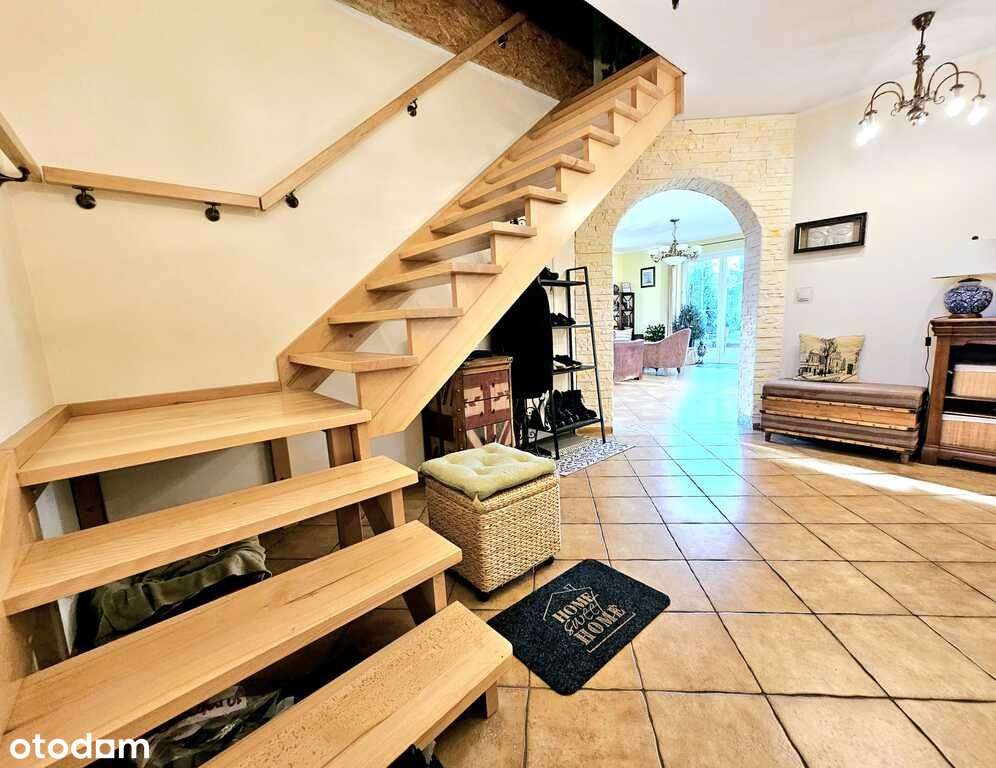 Dom pod samym lasem w Dobrej na dużej działce!-12