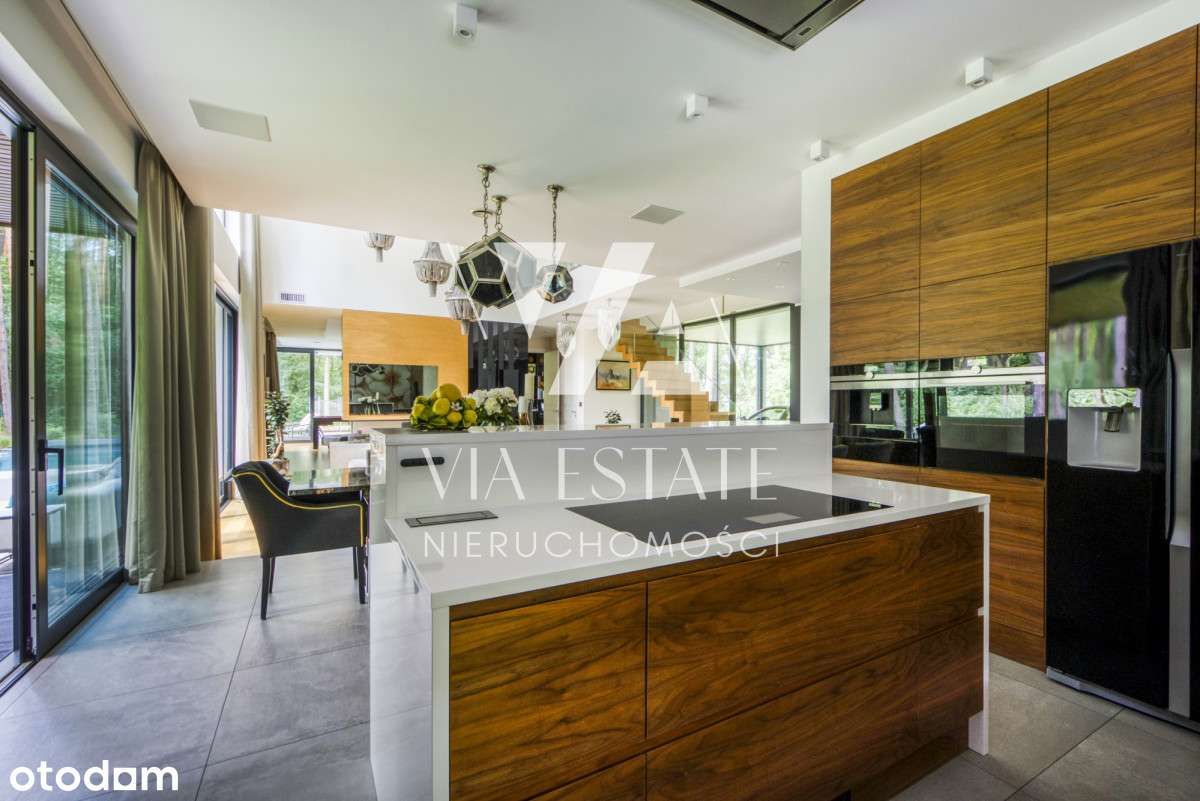 Sękocin Las -więcej niż dom to styl życia, basen-10