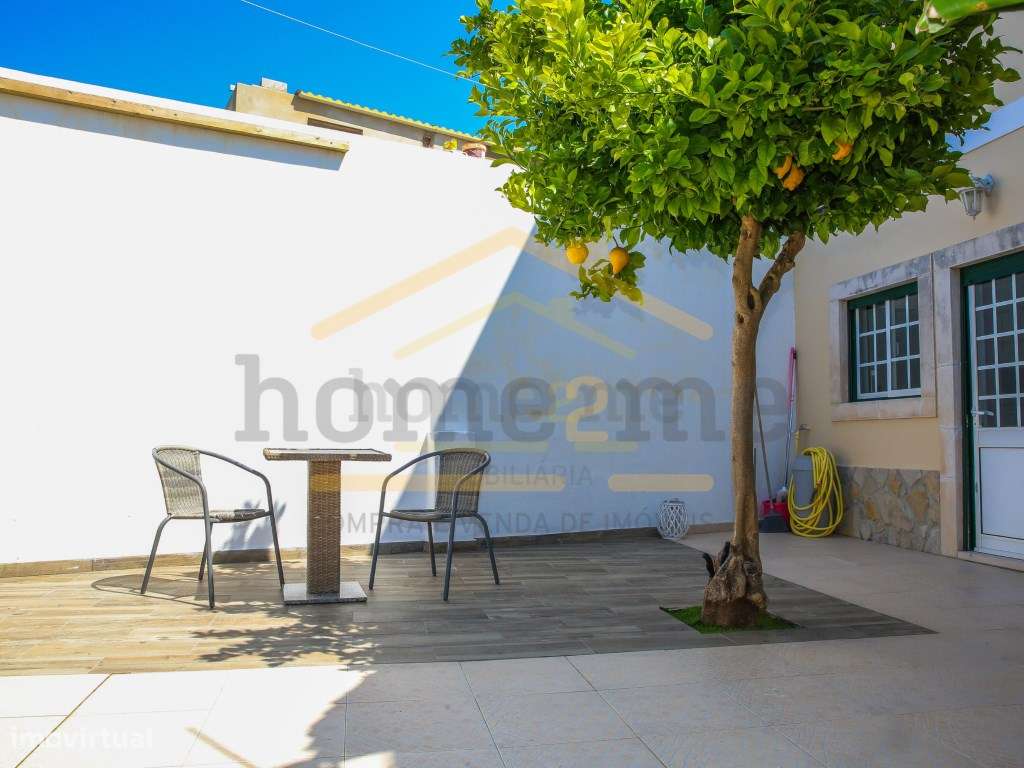Fantastica Moradia de T3 com garagem e vista desafogada-27