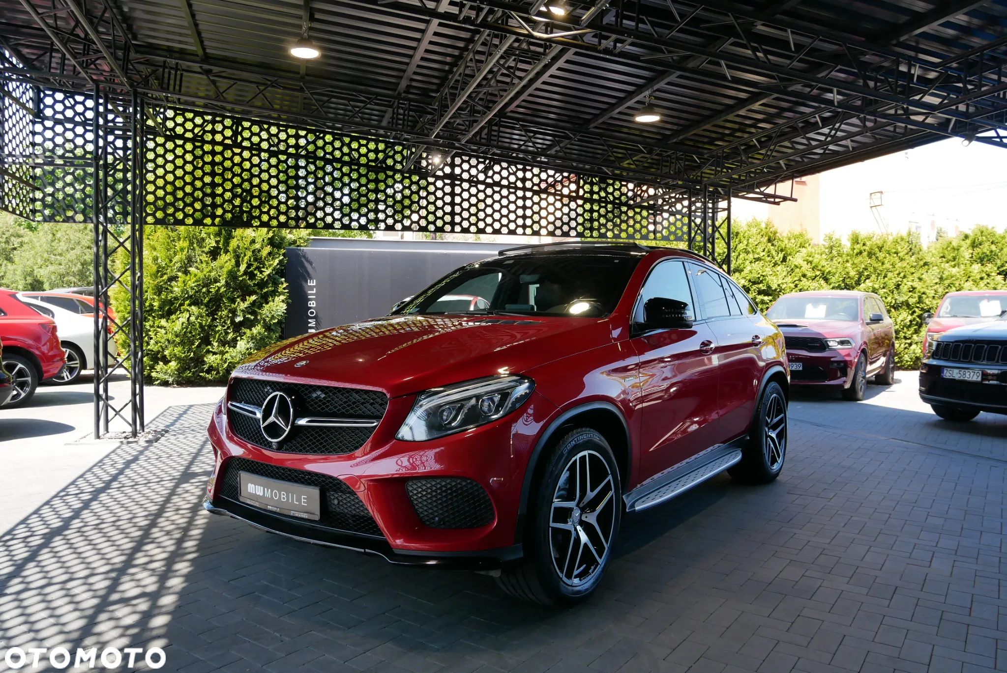 Mercedes-Benz GLE - 1