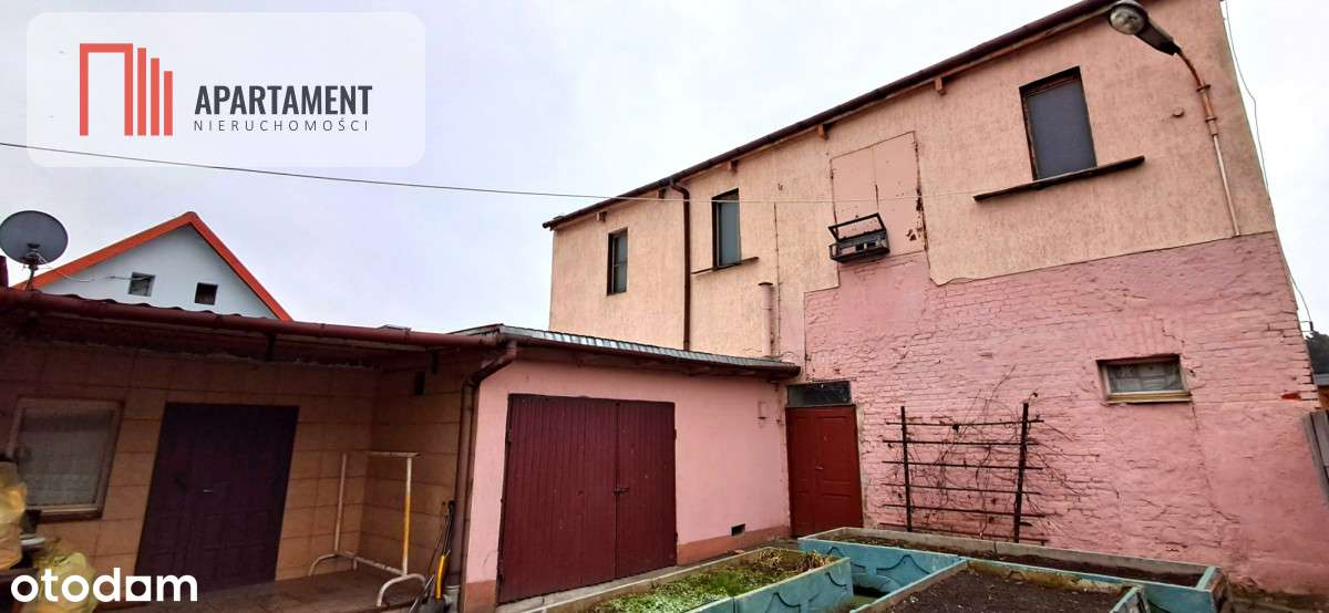 Dom z dużym budynkiem gospodarczym-18