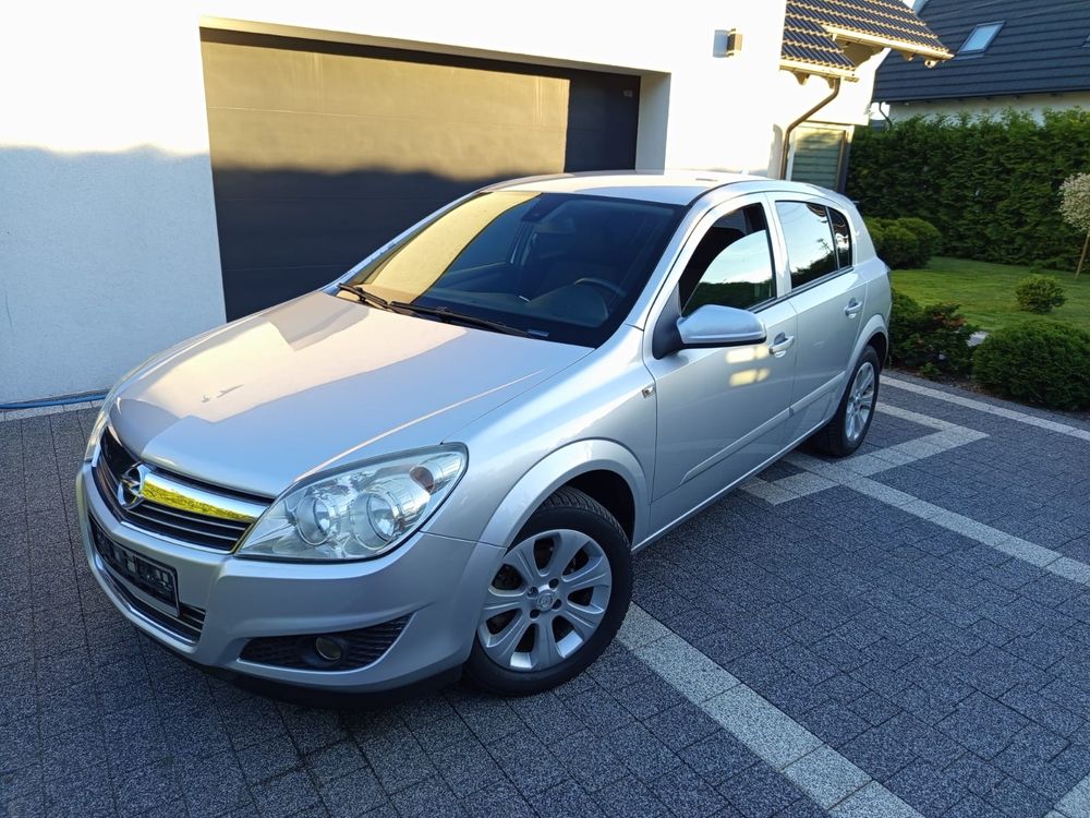 Opel Astra H 1.4 Club 2008