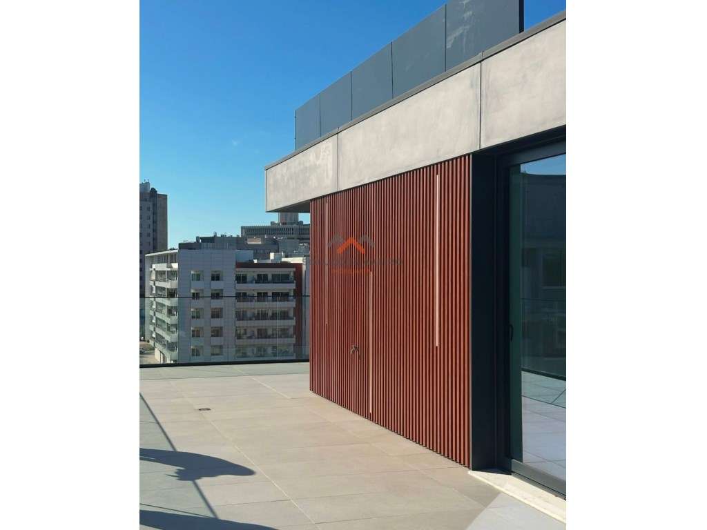 Apartamento T4 Penthouse - Centro de Aveiro - Grande imagem: 3/21