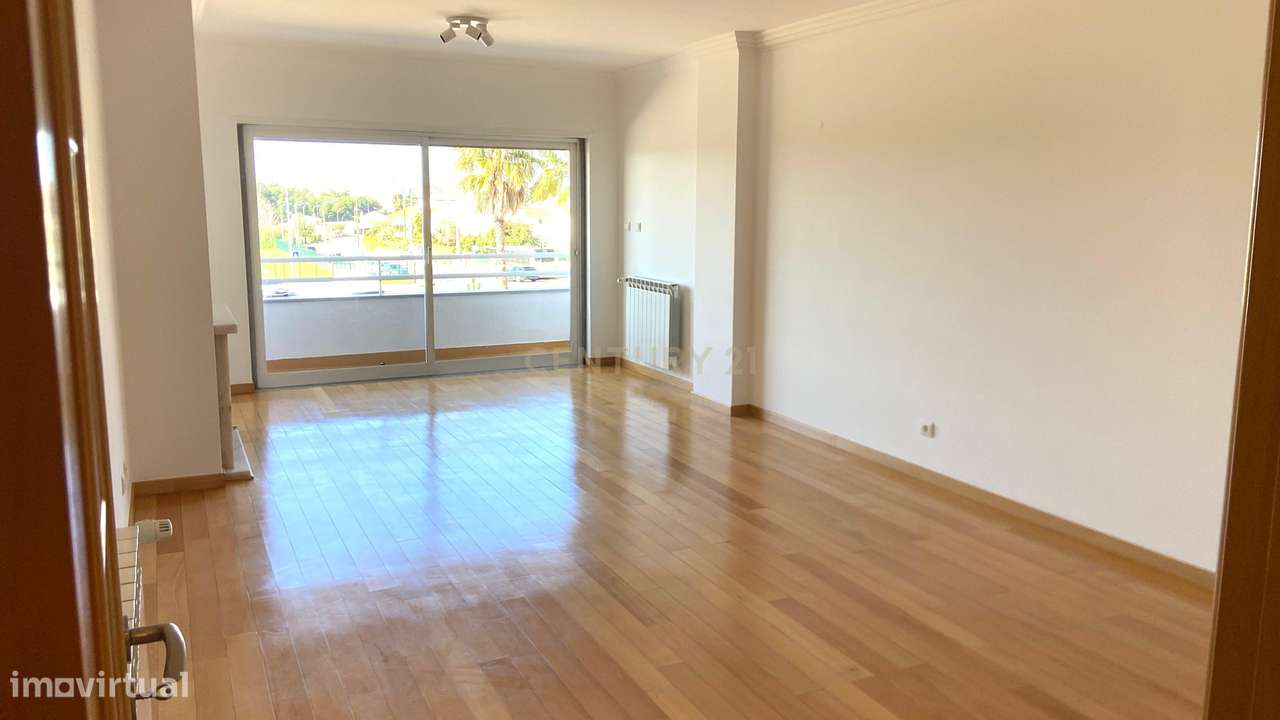 Excelente T2 em São Domingos de Rana, junto ao E.Leclerc - Grande imagem: 4/12