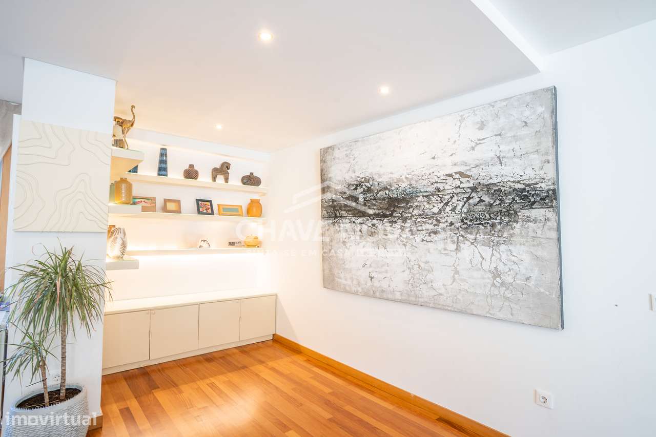 Apartamento T3, com terraço e box 4 carros situado em Campo- Valongo - Grande imagem: 5/42