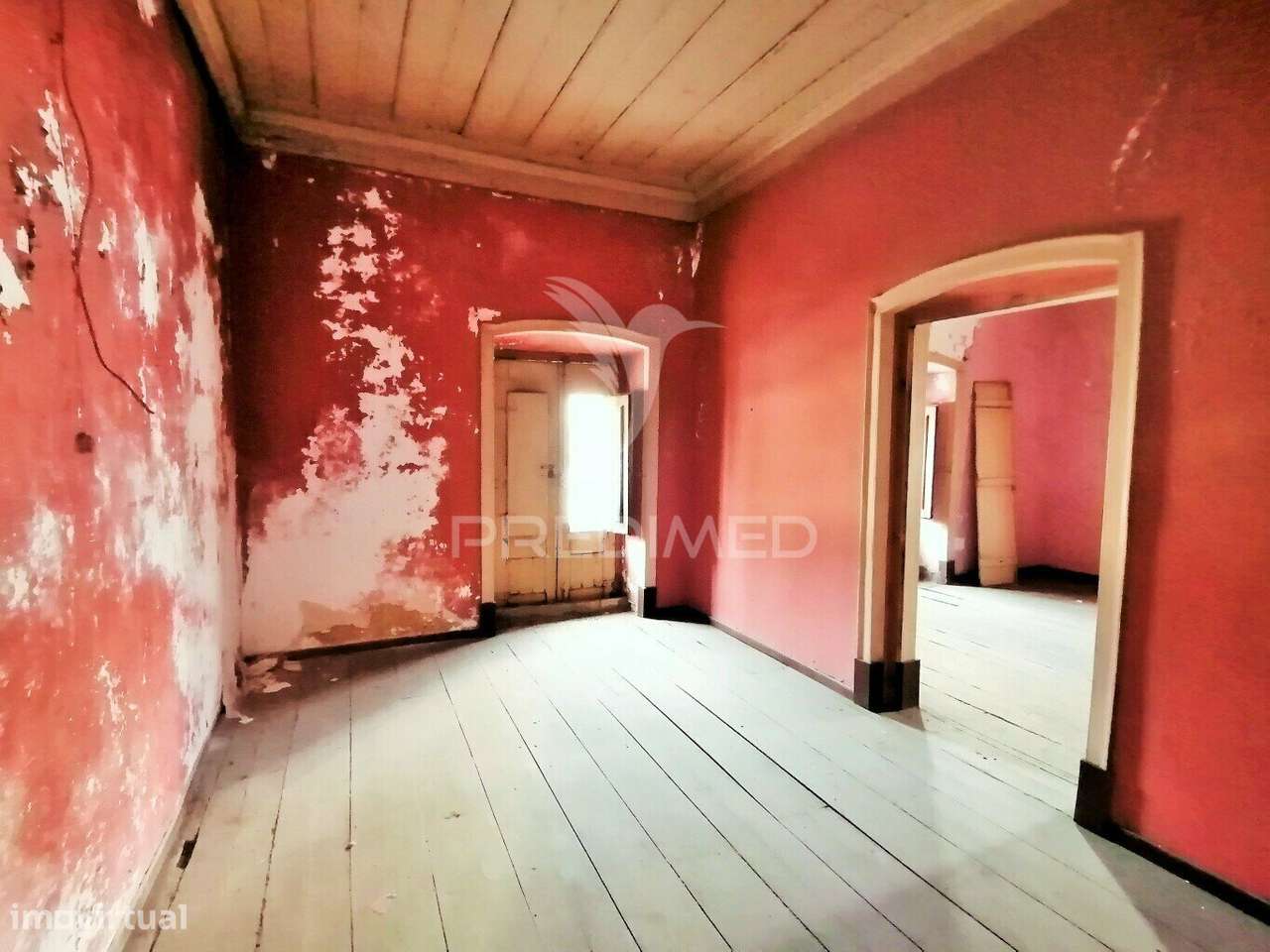 PRÉDIO CENTENÁRIO NA BAIXA DA CIDADE DE FARO - Grande imagem: 5/19