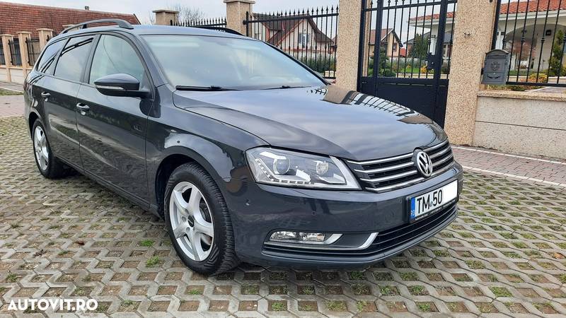 Volkswagen Passat Variant 2.0 TDI BlueMotion Technology DPF Comfortline - 10