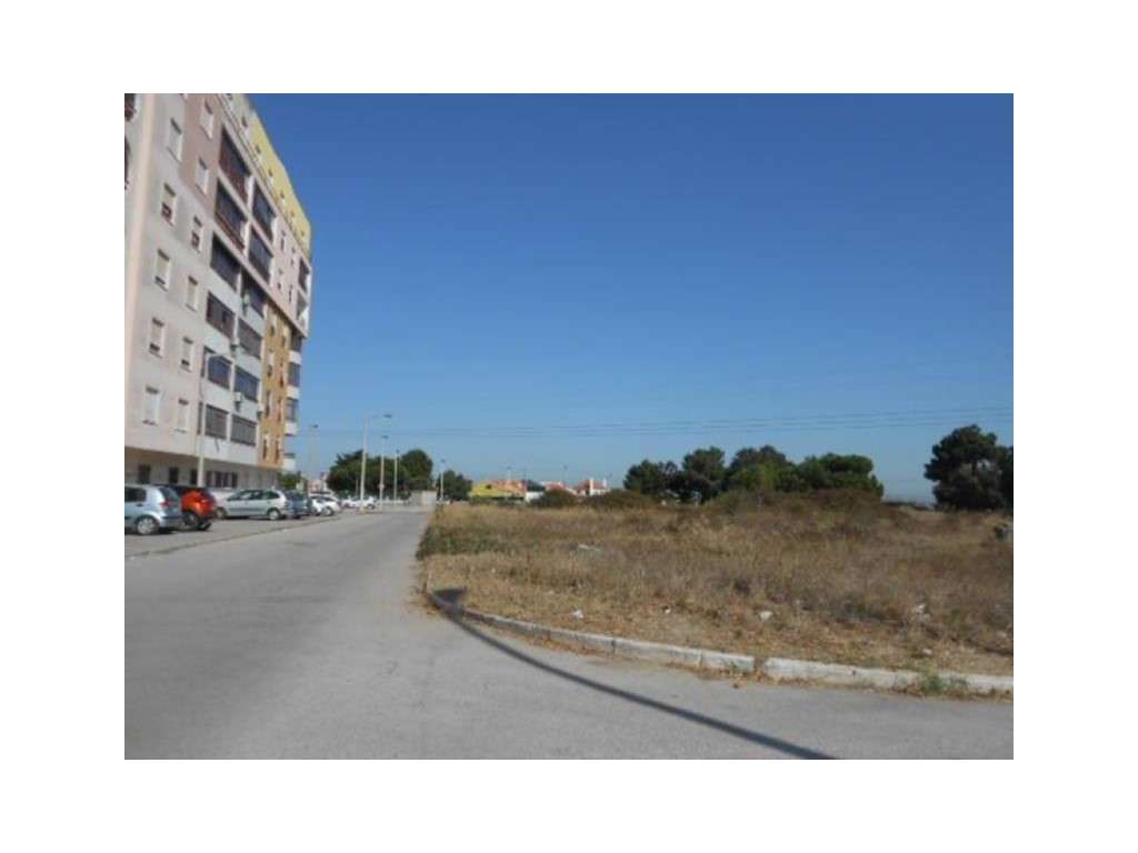 Terreno Urbano em Santo António da Charneca - Grande imagem: 2/3