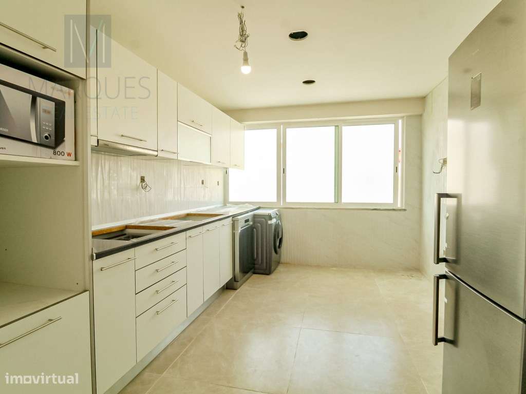 Apartamento T2 com Arrecadação no Carregado - Alenquer - Grande imagem: 2/16