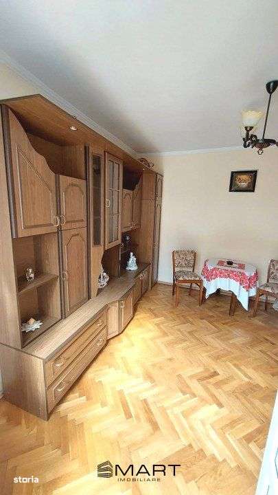 Casa cu teren 150 mp zona Lupeni - Imagine principală: 2/17