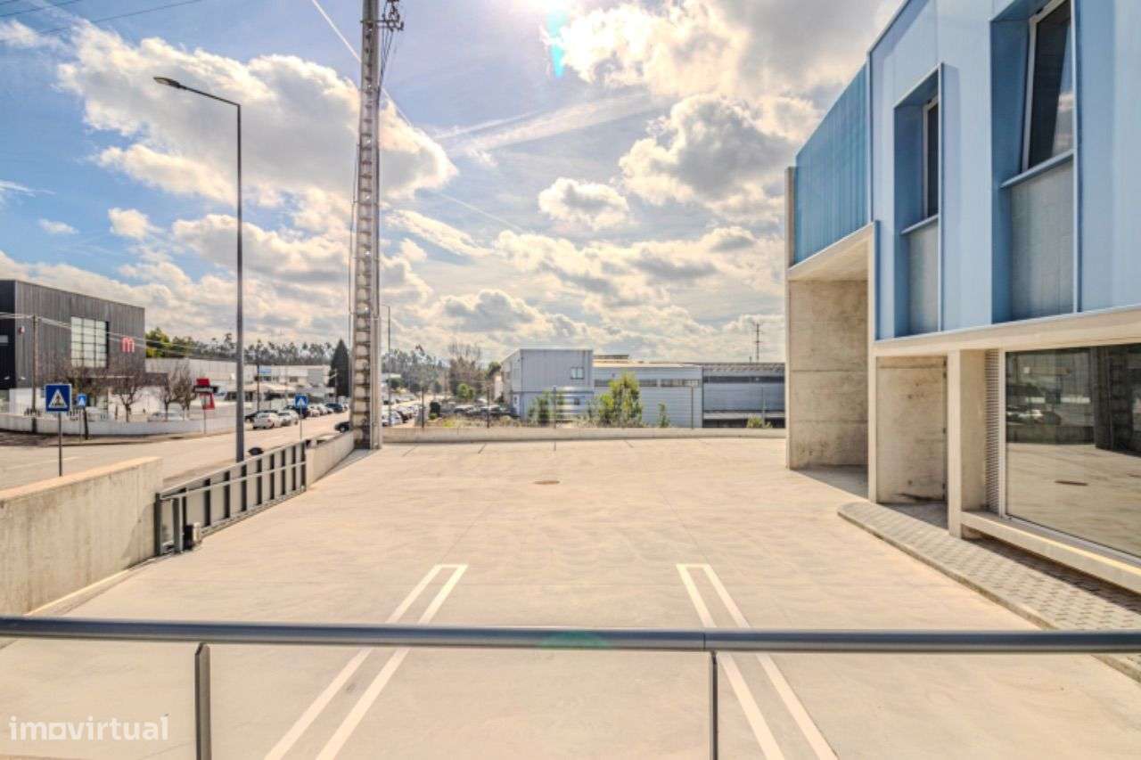 Armazém Novo em São João da Madeira-1