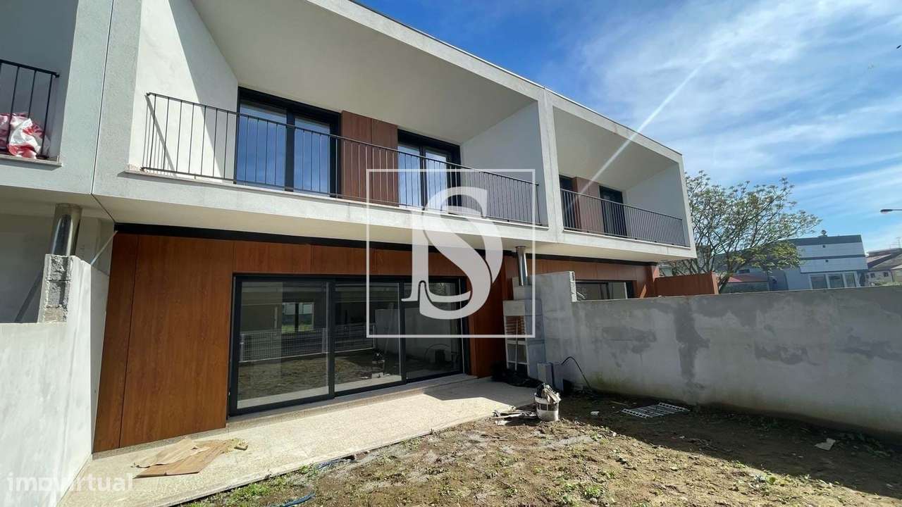 Moradia em Banda T3 em UDF de Merelim (São Pedro) e Frossos-19