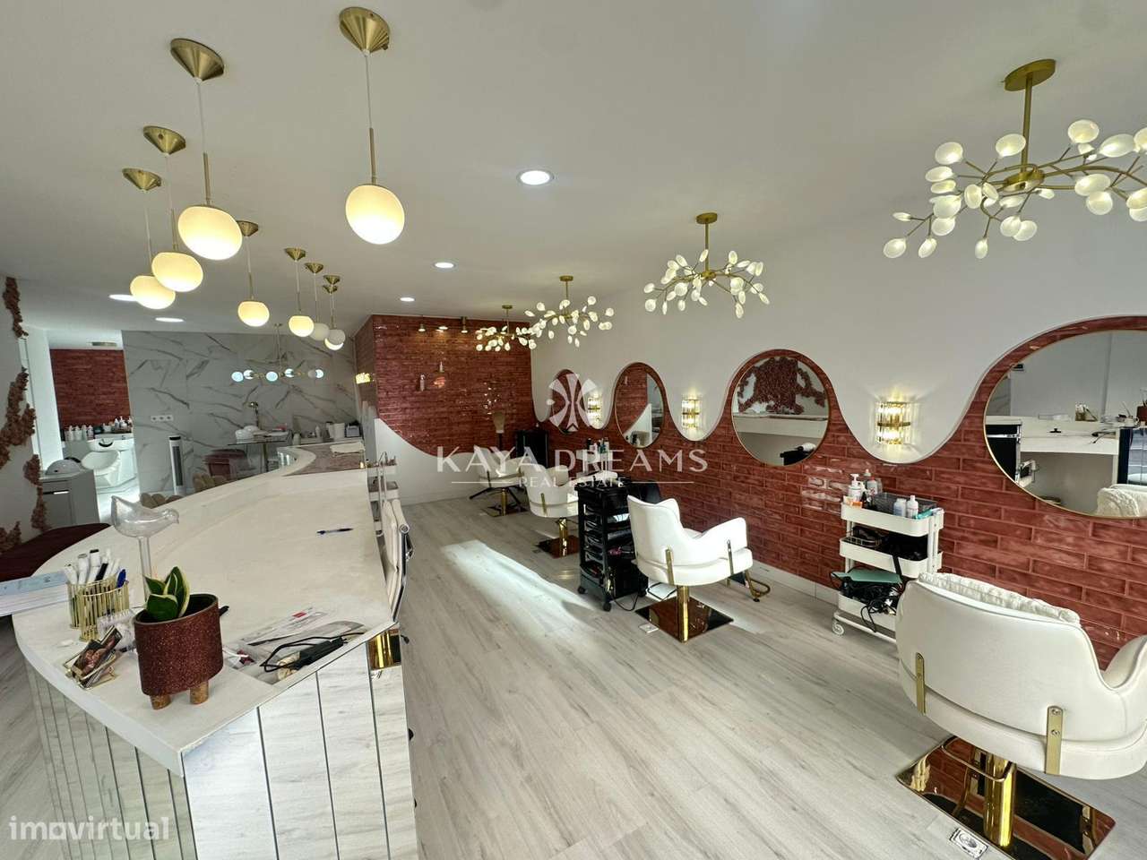 Salão de Cabelereiro para Trespasse em Ramada-Odivelas-14
