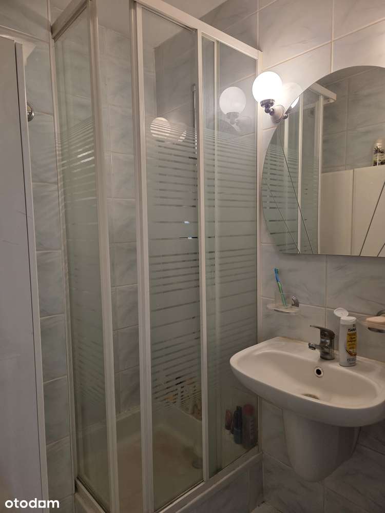 Przestronne mieszkanie z balkonem w centrum - Pełny obrazek: 5/15