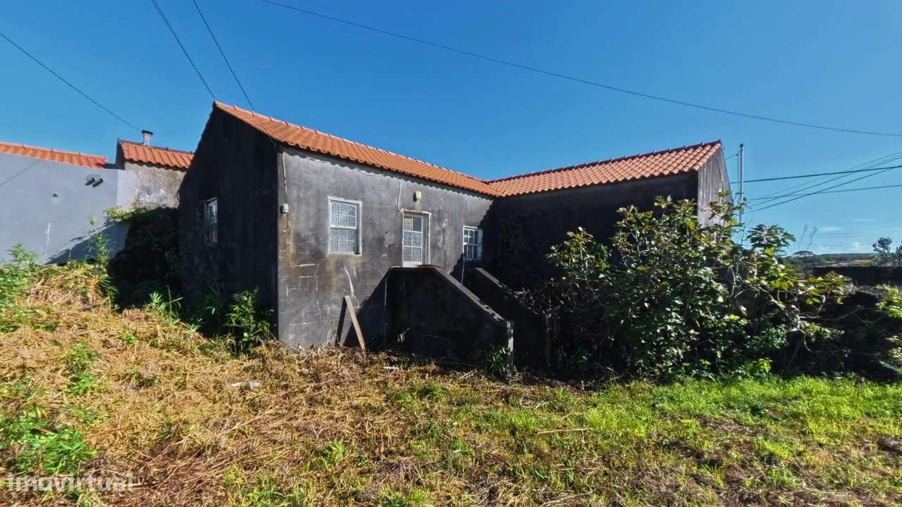 Moradia T3 para Reabilitar na Madalena do Pico - Grande imagem: 4/19